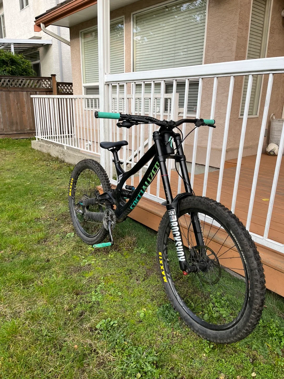 !!!PRICE DROP!!! Specialized demo 8 image indicator(5)