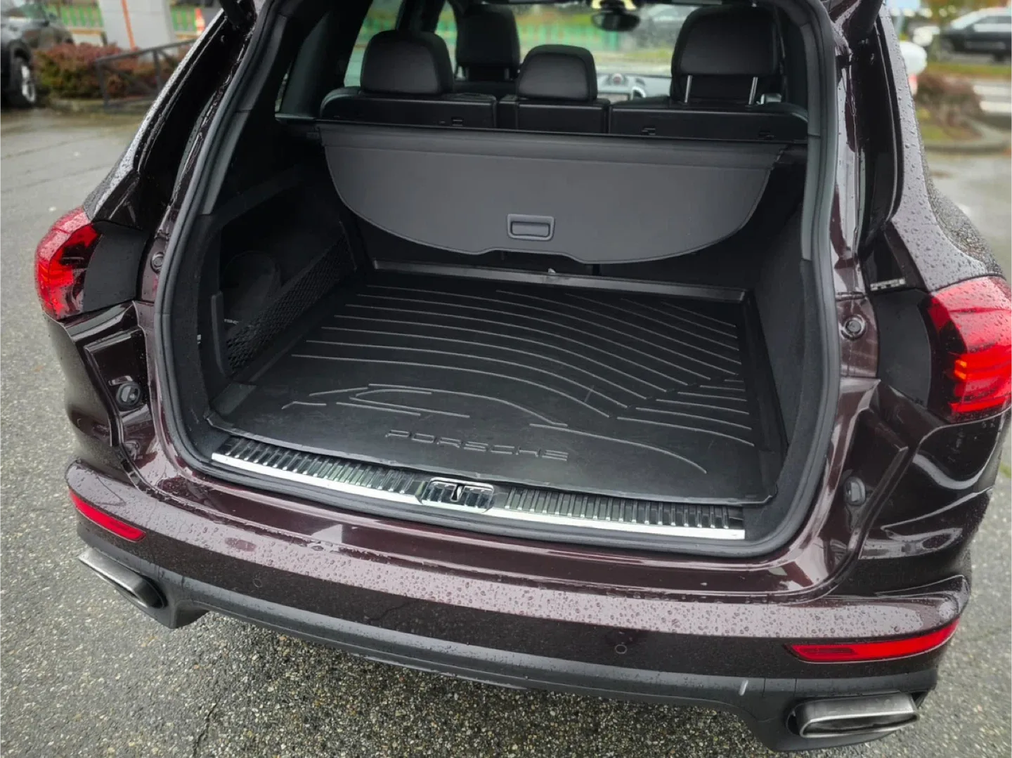 2017 Porsche Cayenne image indicator(6)