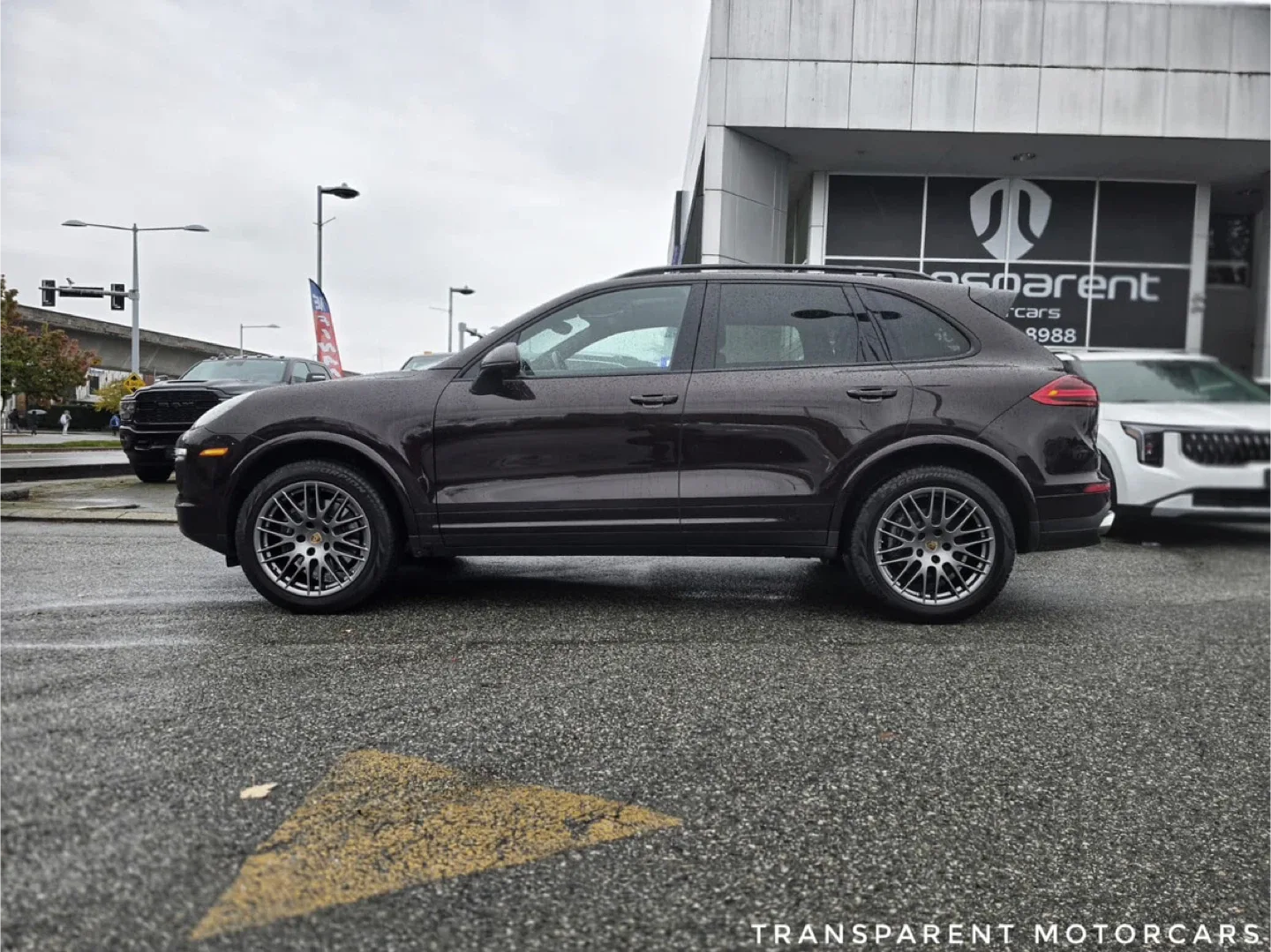 2017 Porsche Cayenne image indicator(3)