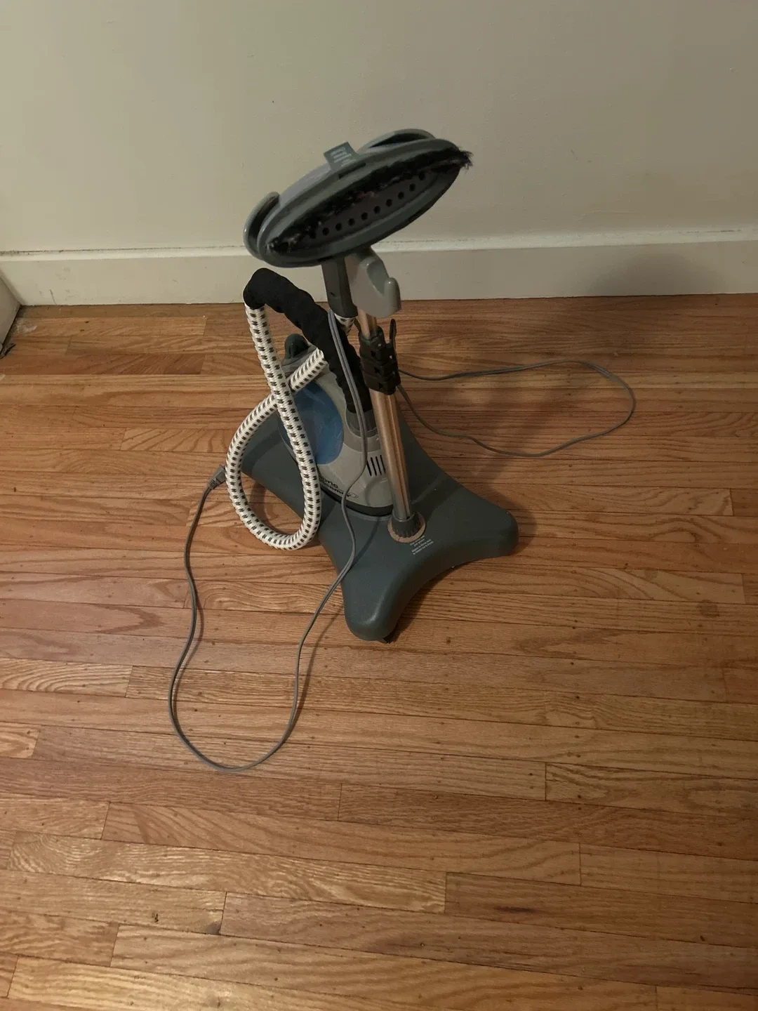 Steamfast SF-407 Fabric Steamer image indicator(2)