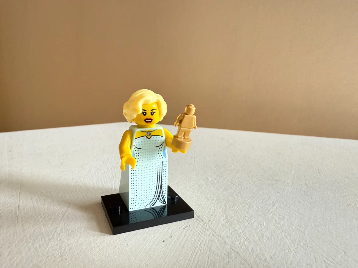 LEGO Starlette Figurine image indicator(2)