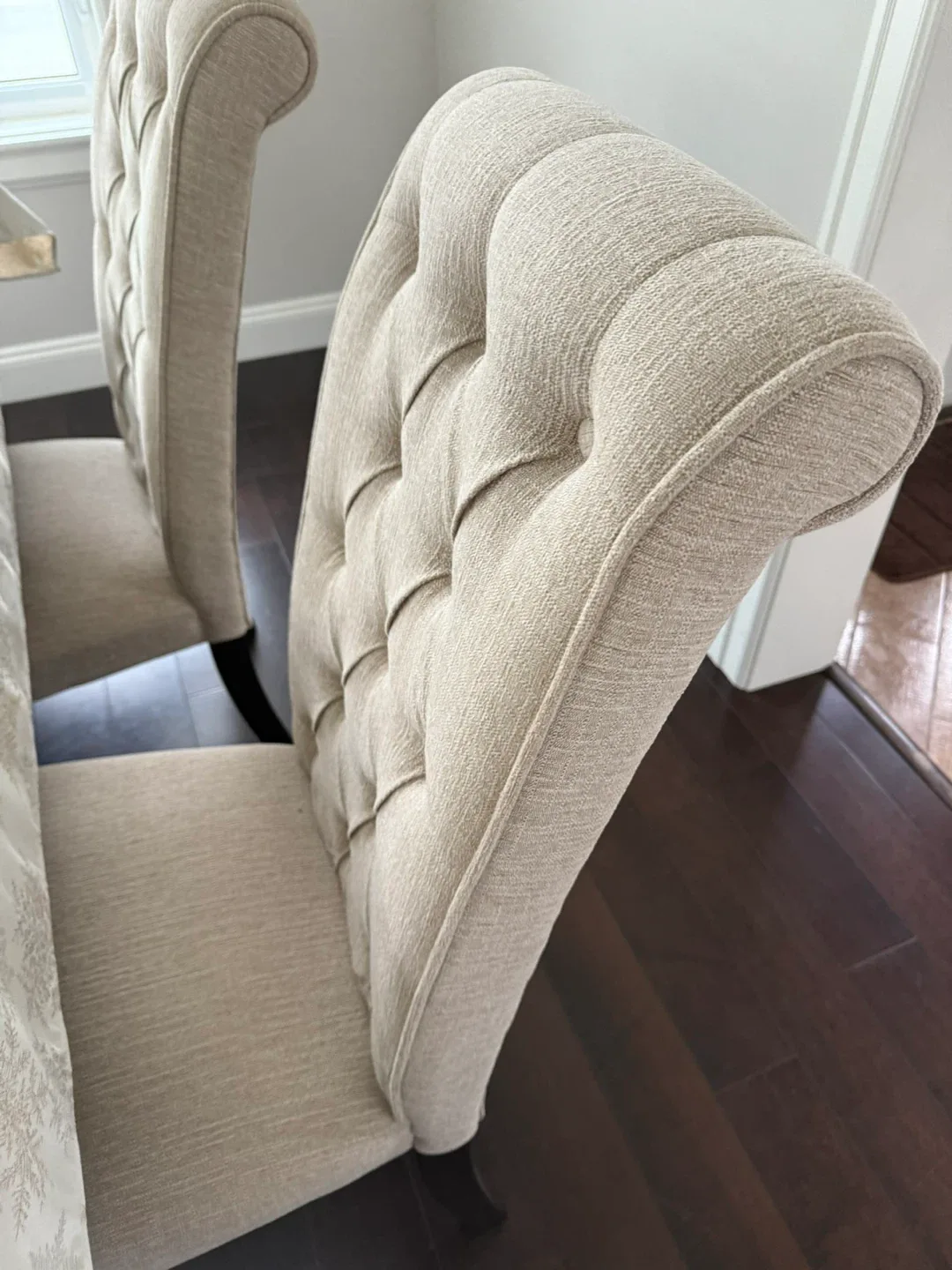 Dining Table with 6 Upholstered Chairs image indicator(2)