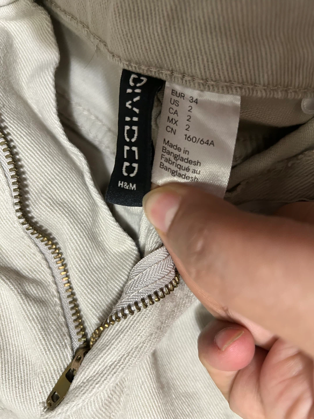 H&M Divided Beige Pants - Size US 2 - photo 3