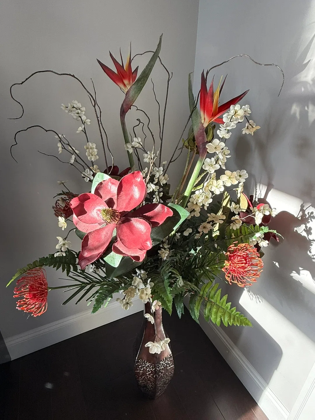 Artificial silk flower vase image indicator(2)