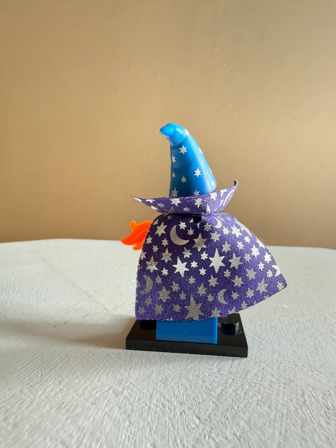 Lego Wizard Figurine image indicator(3)