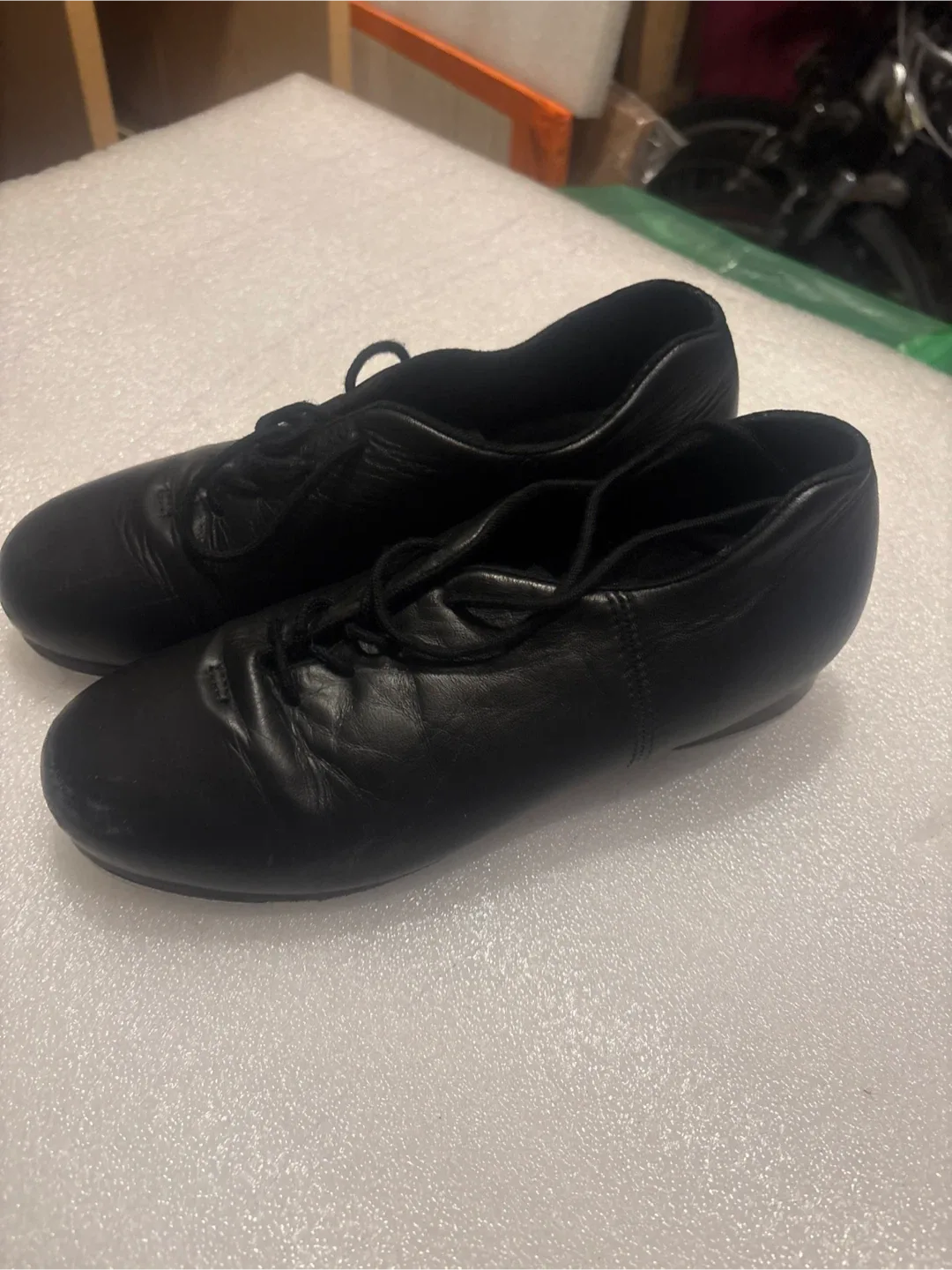 Assorted Women's Shoes image indicator(3)