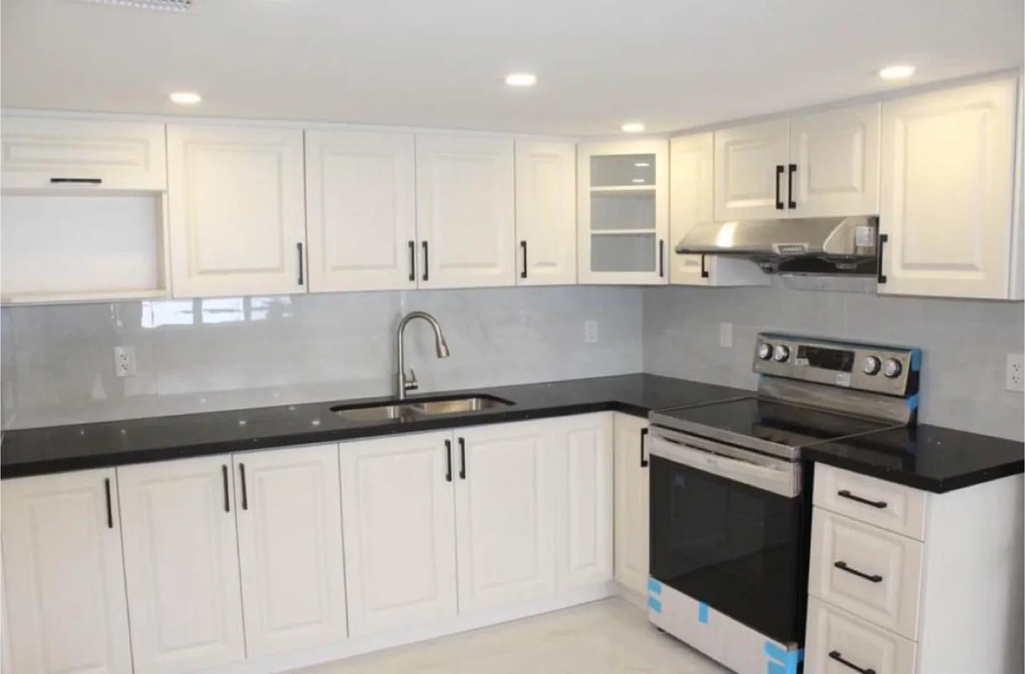 Renting walkout basement available from 1st January image indicator(2)