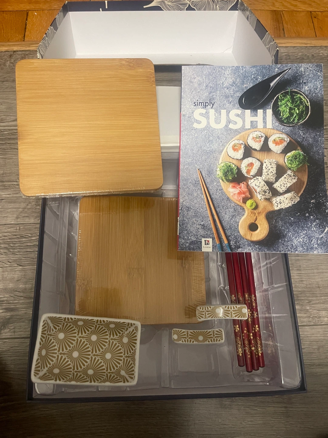 Complete Sushi Book & Serving Kit - New! - photo 3