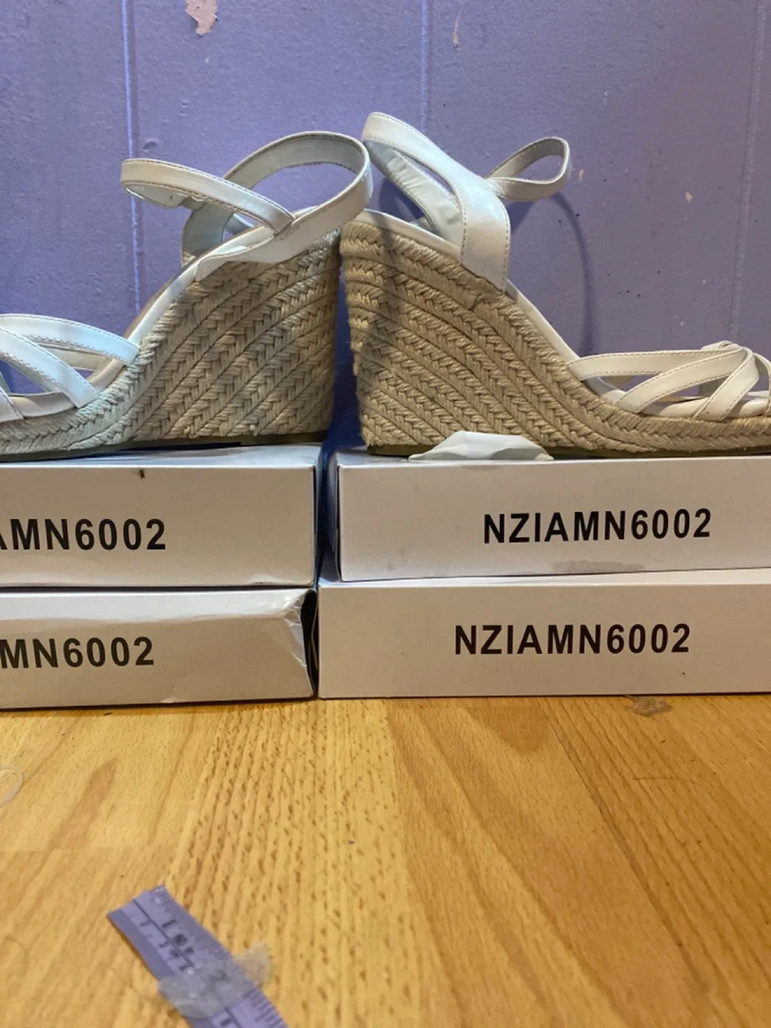 Nine West White Wedge Sandals - Size 8 image indicator(3)