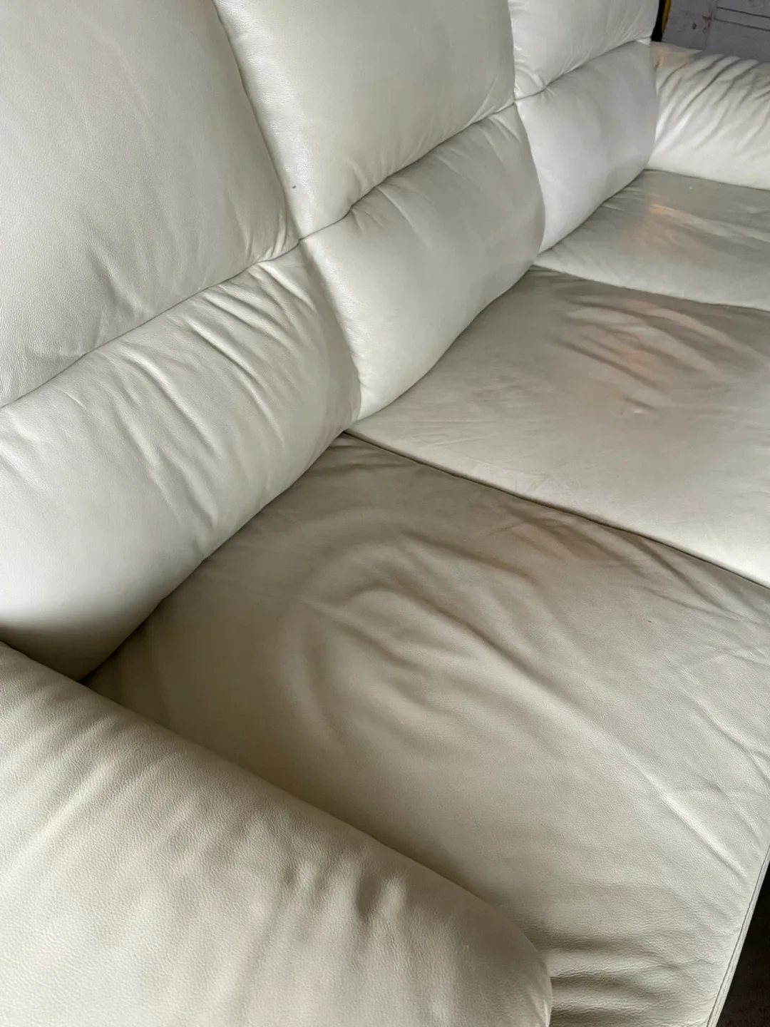 Cream Leather Sofa Set image indicator(3)