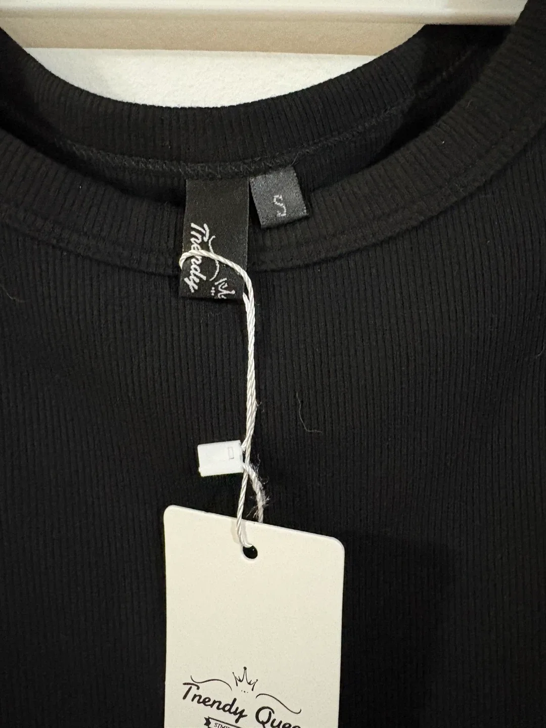 Trendy Queen Black Tank Top - Size S - New image indicator(2)