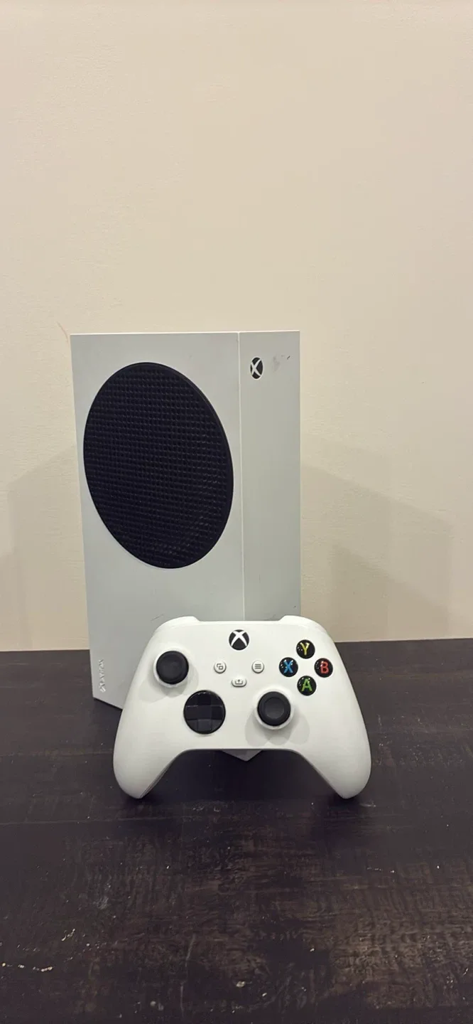 Xbox Series S Console & Controller