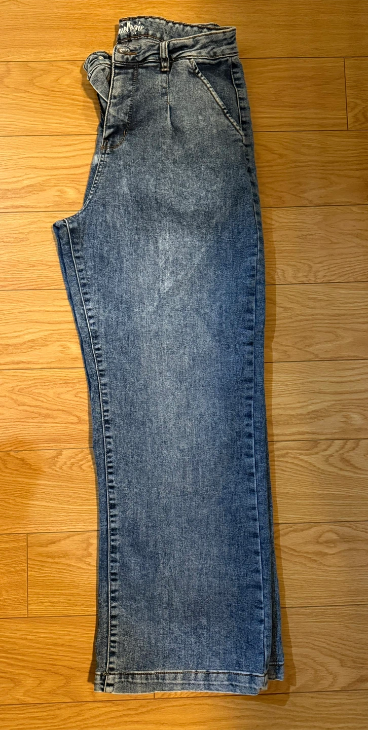 Women Wide Leg Jeans - Size 10