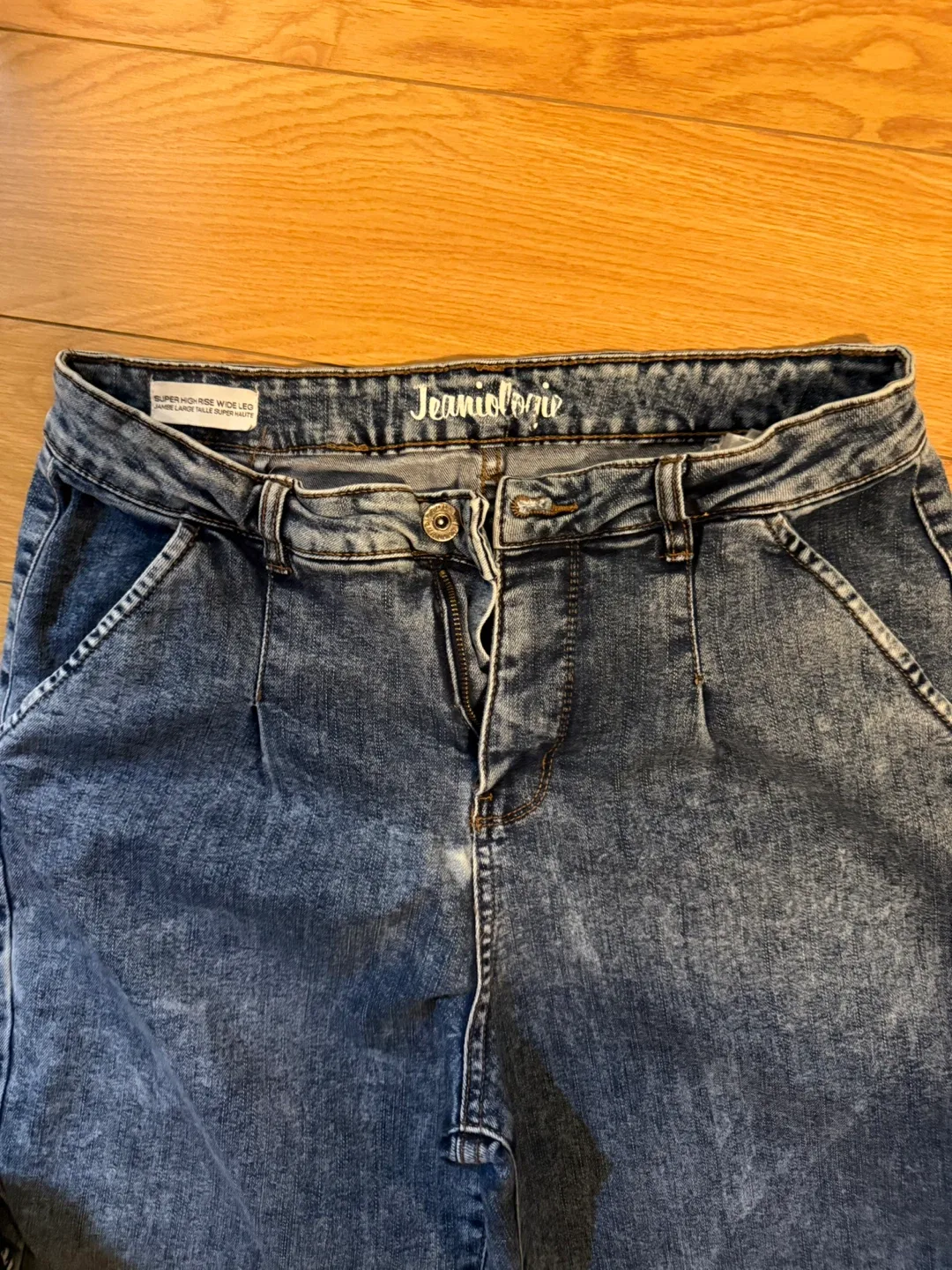Women Wide Leg Jeans - Size 10