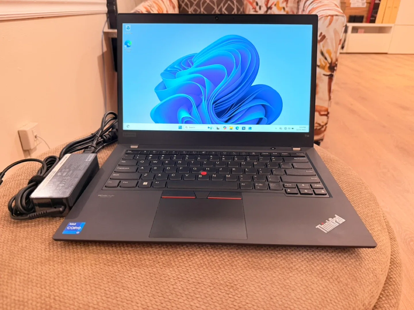 Lenovo ThinkPad T14 Gen 2 Laptop