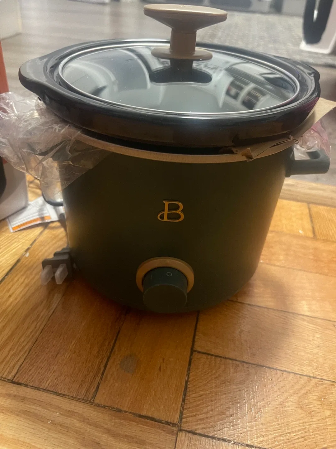 New Beautiful by Drew Barrymore Slow Cooker Green image indicator(5)