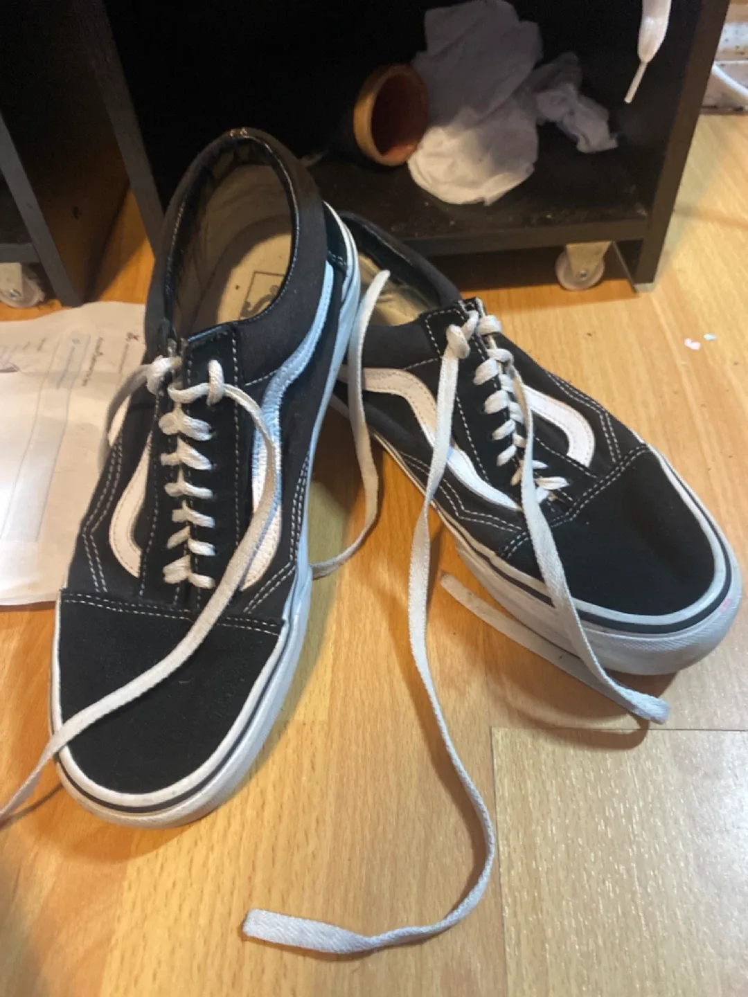 Vans Old Skool - Size 9 US Men's
