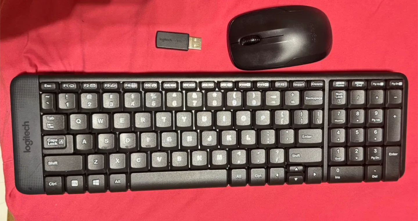 Logitech K220 Wireless Keyboard and Mouse Combo