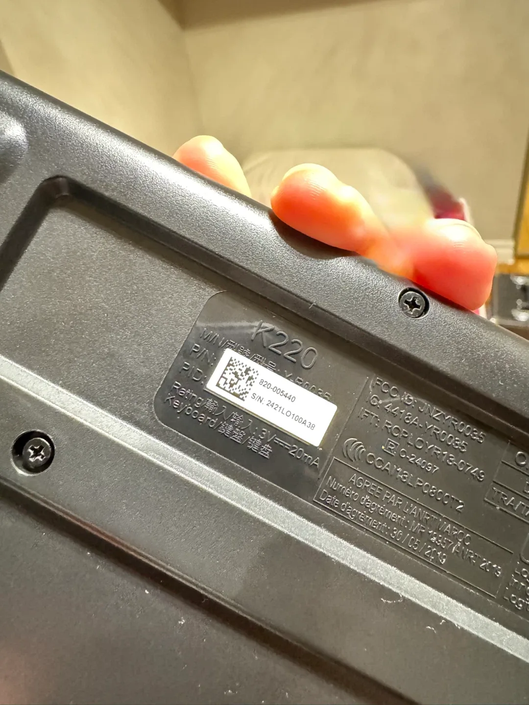 Logitech K220 Wireless Keyboard and Mouse Combo image indicator(3)