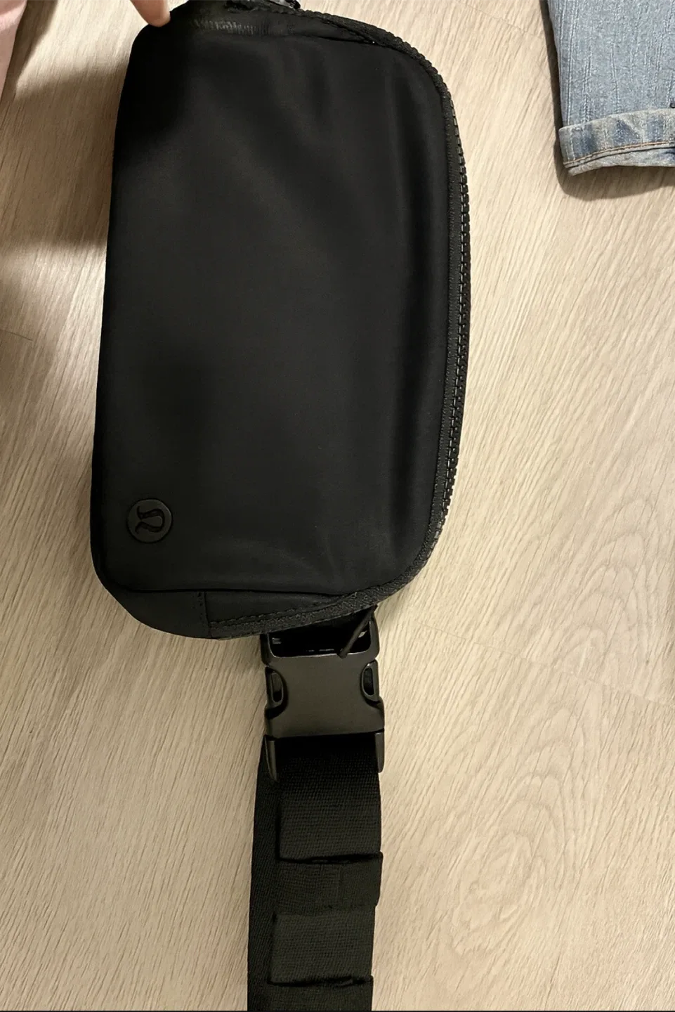 Lululemon Everywhere Belt Bag - Black