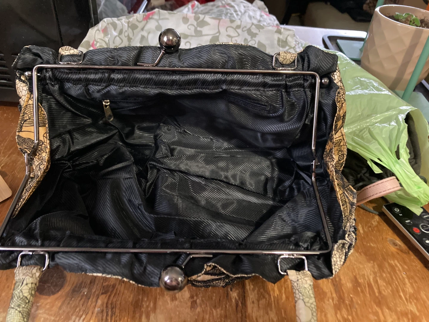 Beaded Floral Handbag - photo 3