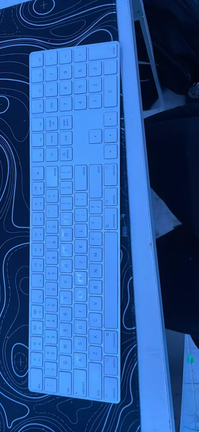 Apple Magic Keyboard - White