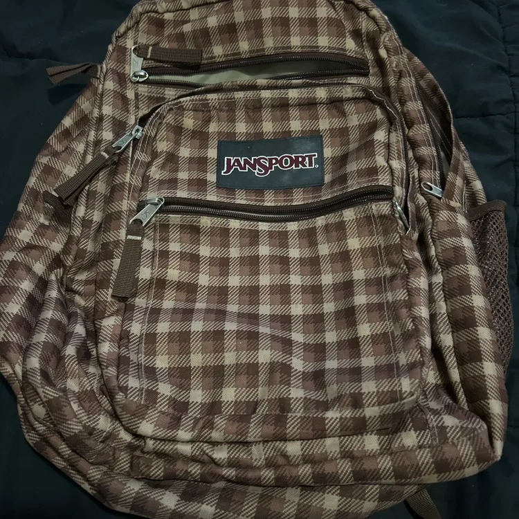JanSport Backpack Brown Plaid | Karrot JanSport Backpack Brown Plaid | Karrot
