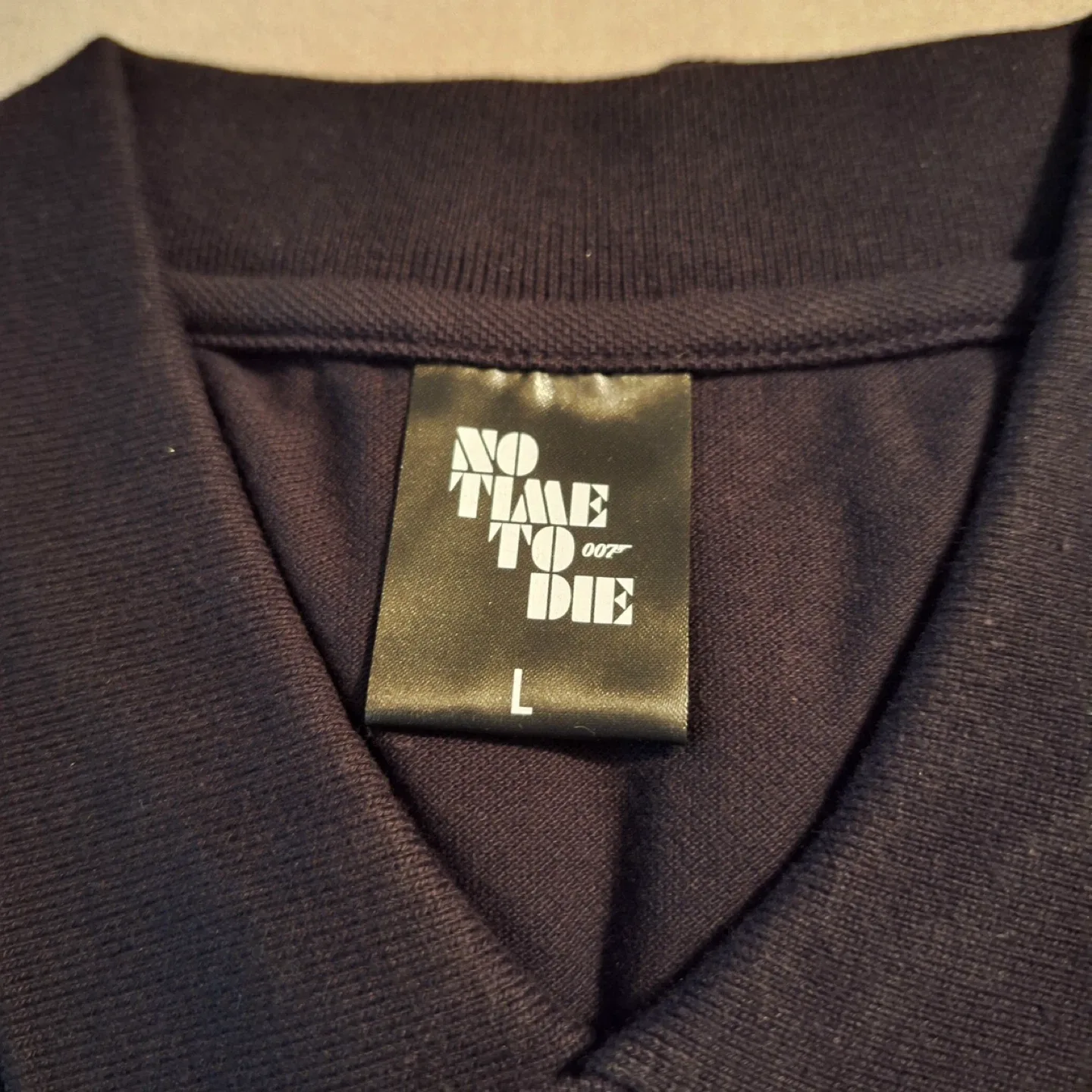 No Time To Die 007 Polo - Size L - New image indicator(3)