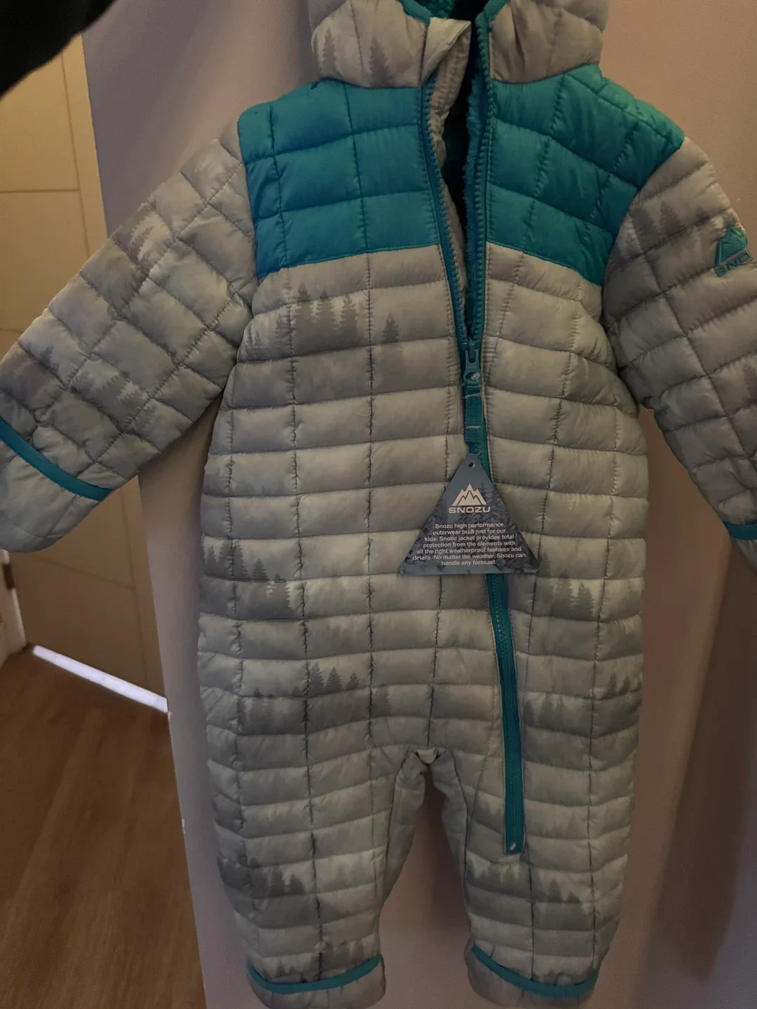 Snozu 24M Snowsuit - brand New with tag image indicator(6)