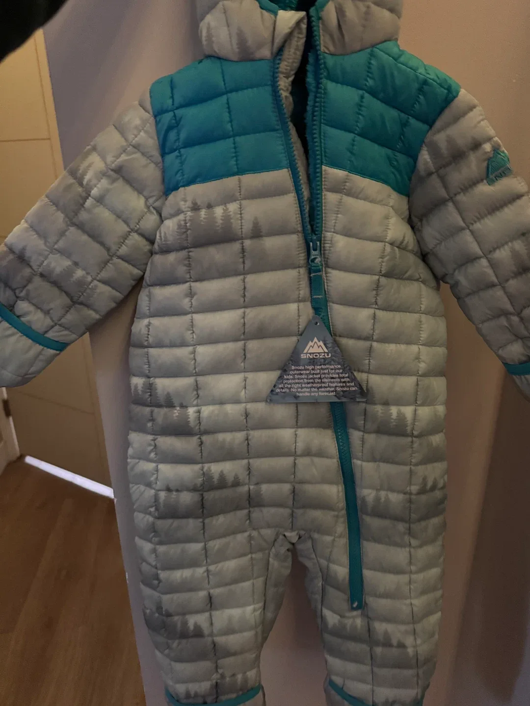Snozu 24M Snowsuit - brand New with tag image indicator(2)