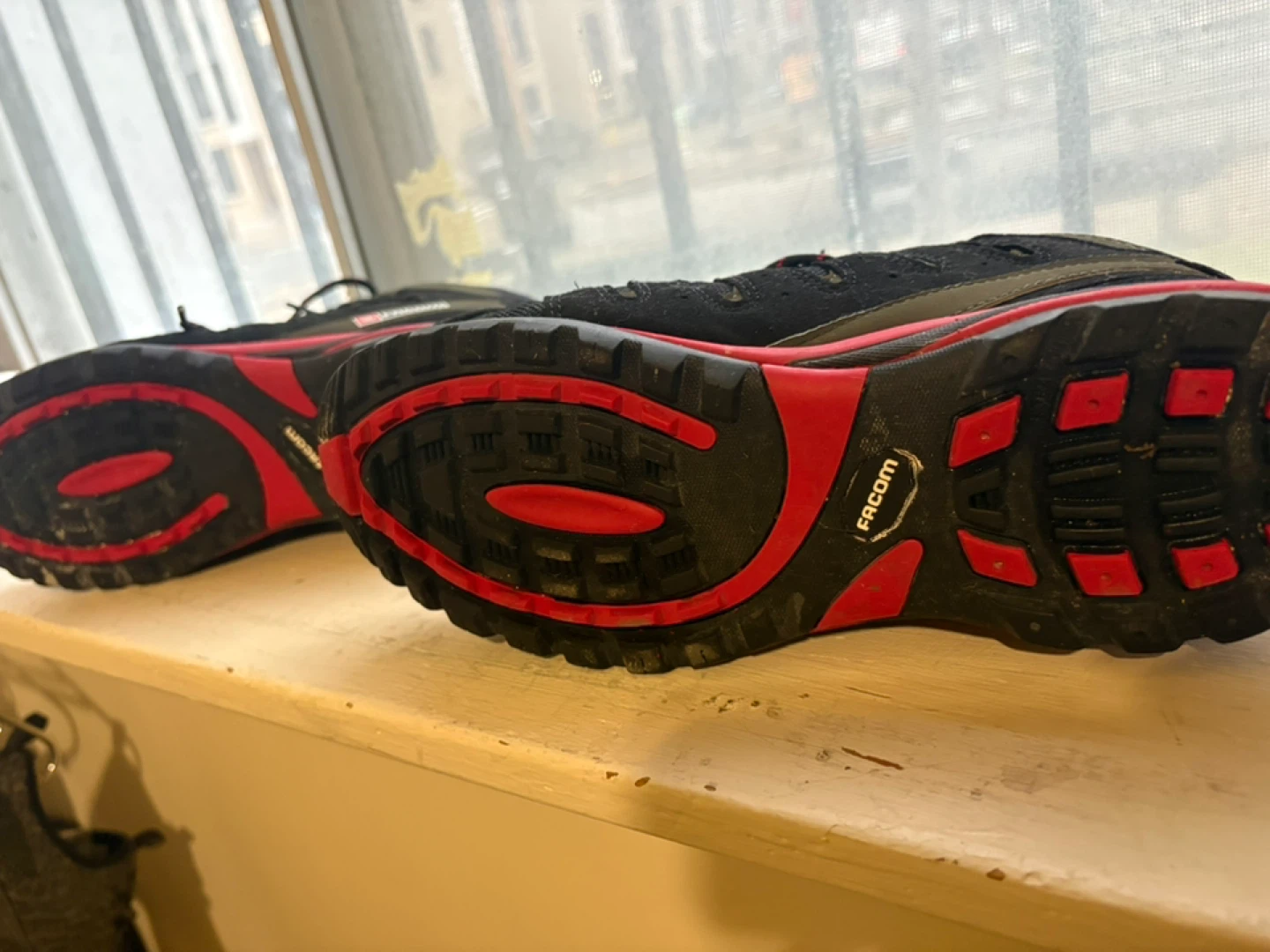 Facom Black & Red Hiking Boots
