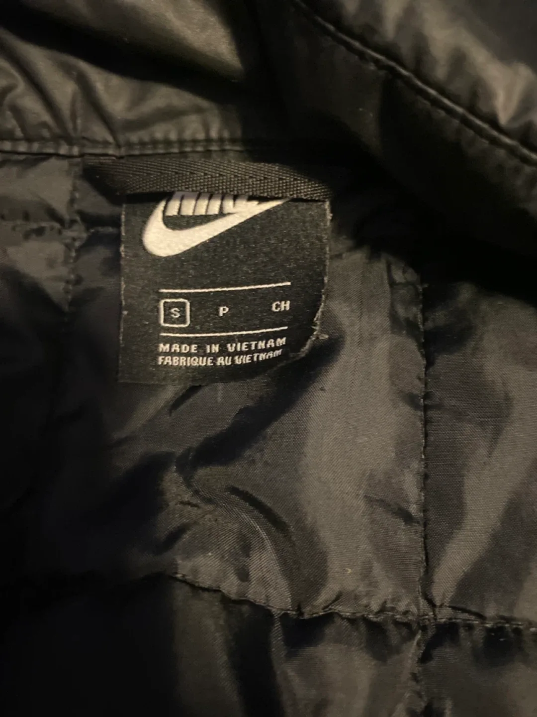 Nike Black Puffer Vest - Size Small image indicator(2)