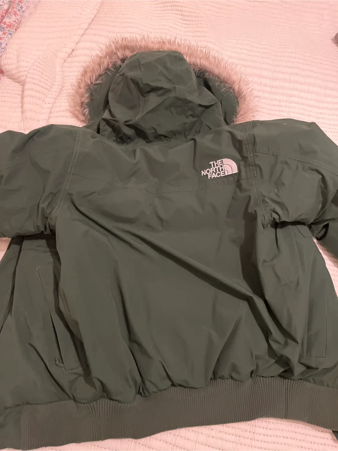 The North Face Green Winter Jacket image indicator(8)