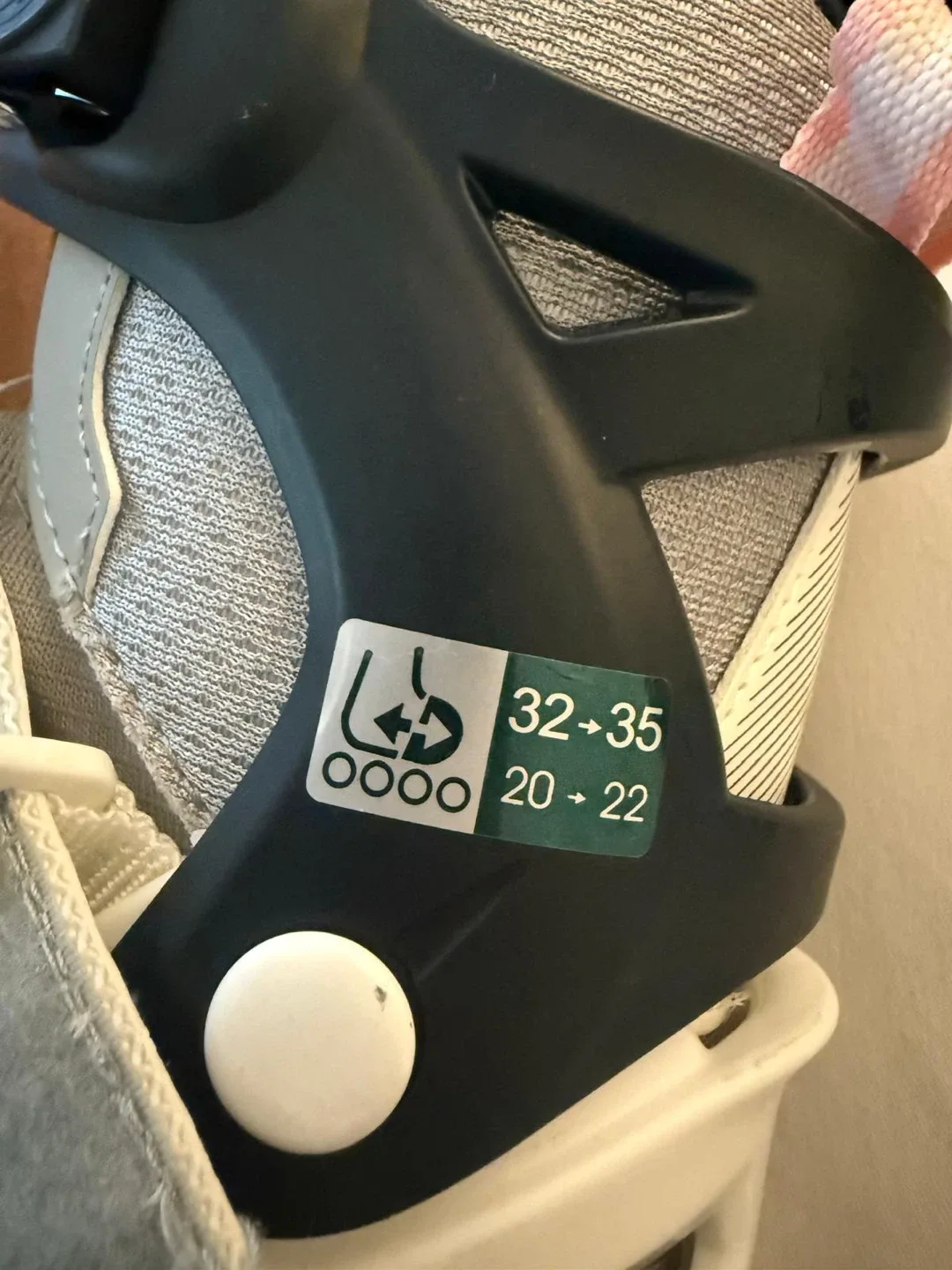 Oxelo Roller Skates Size 32-35 with Pads