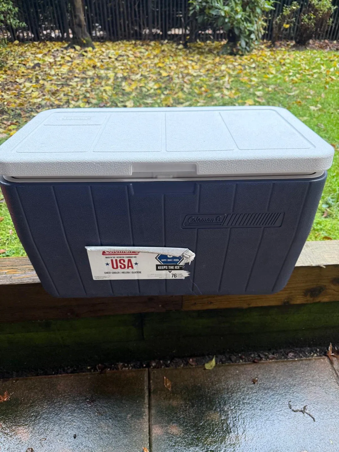 Coleman 76L Cooler - Excellent Condition! image indicator(2)