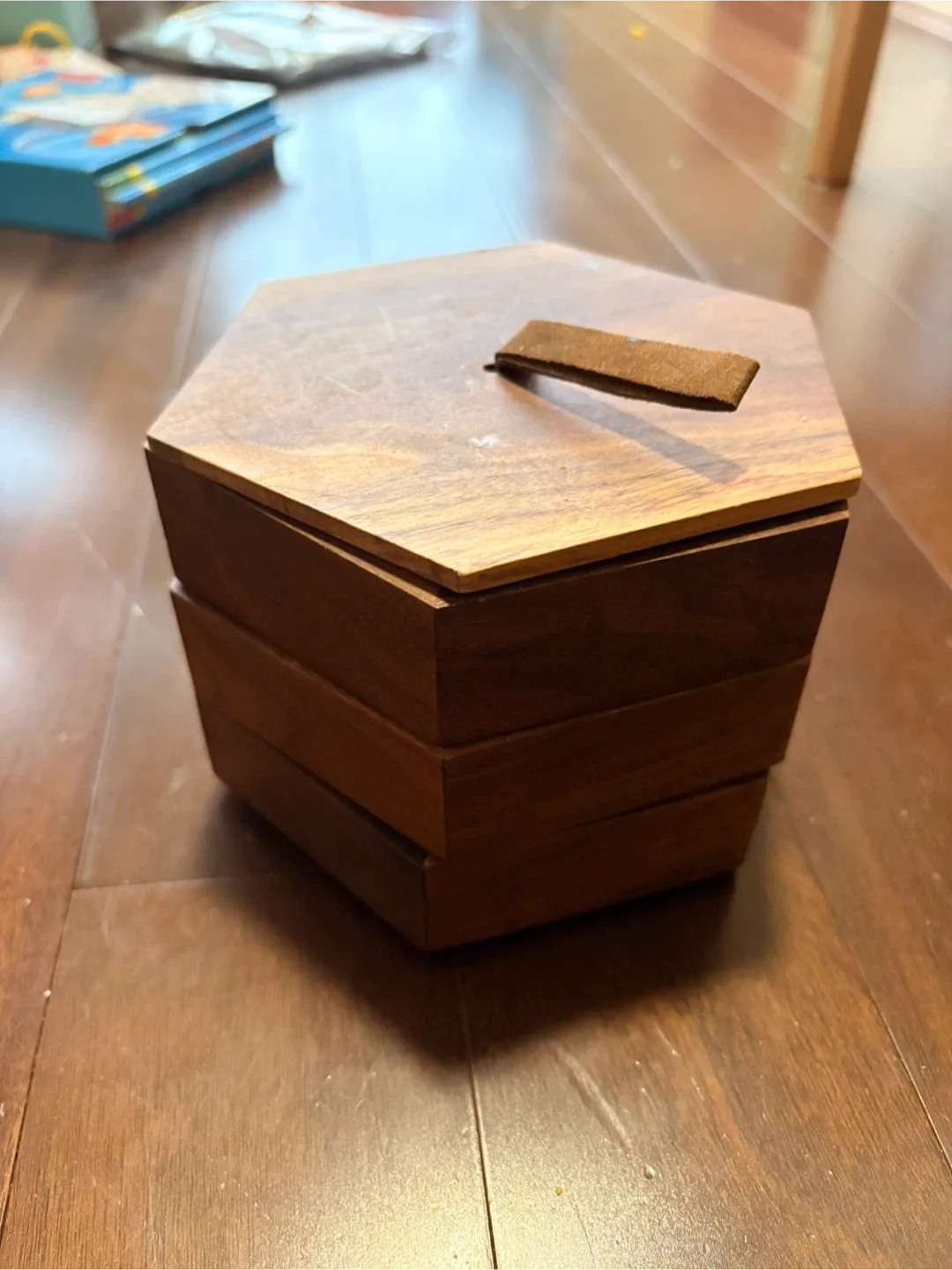 Wooden Hexagon Stacking Trays image indicator(2)