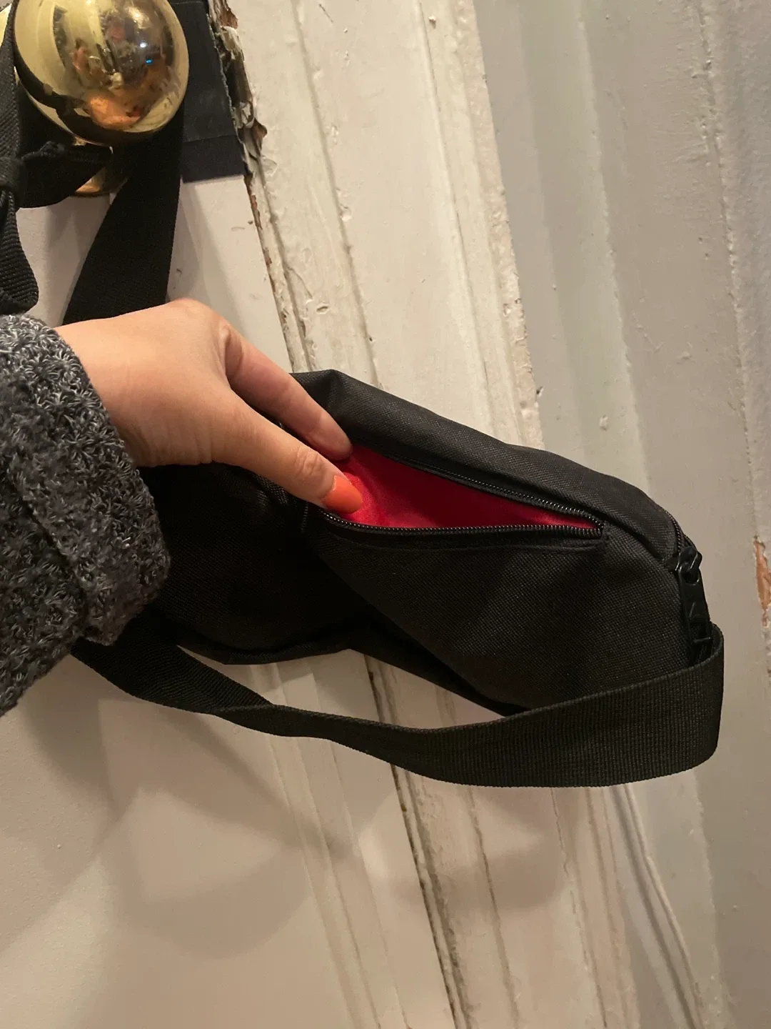 Reebok Black Crossbody Bag image indicator(3)