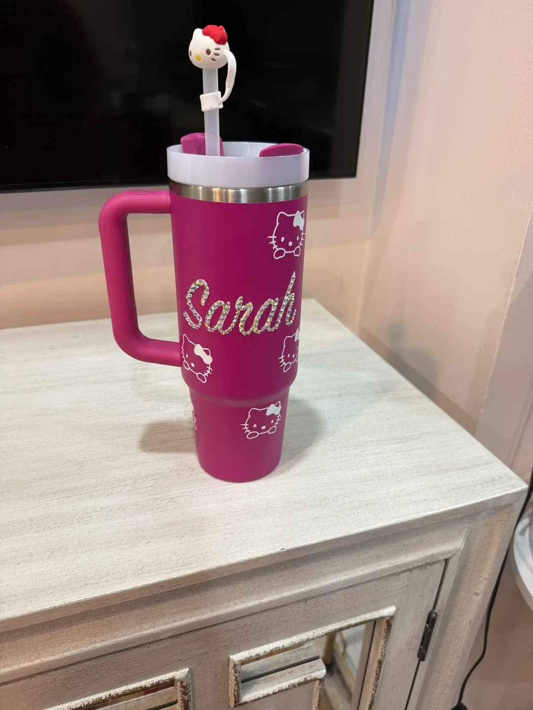 Stanley x Hello Kitty Tumbler image indicator(2)