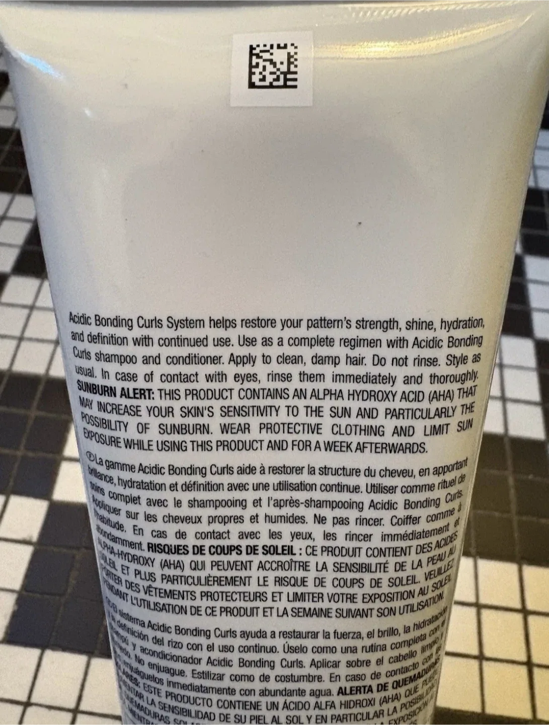 New Redken Acidic Bonding Curls Leave-In Treatment image indicator(4)