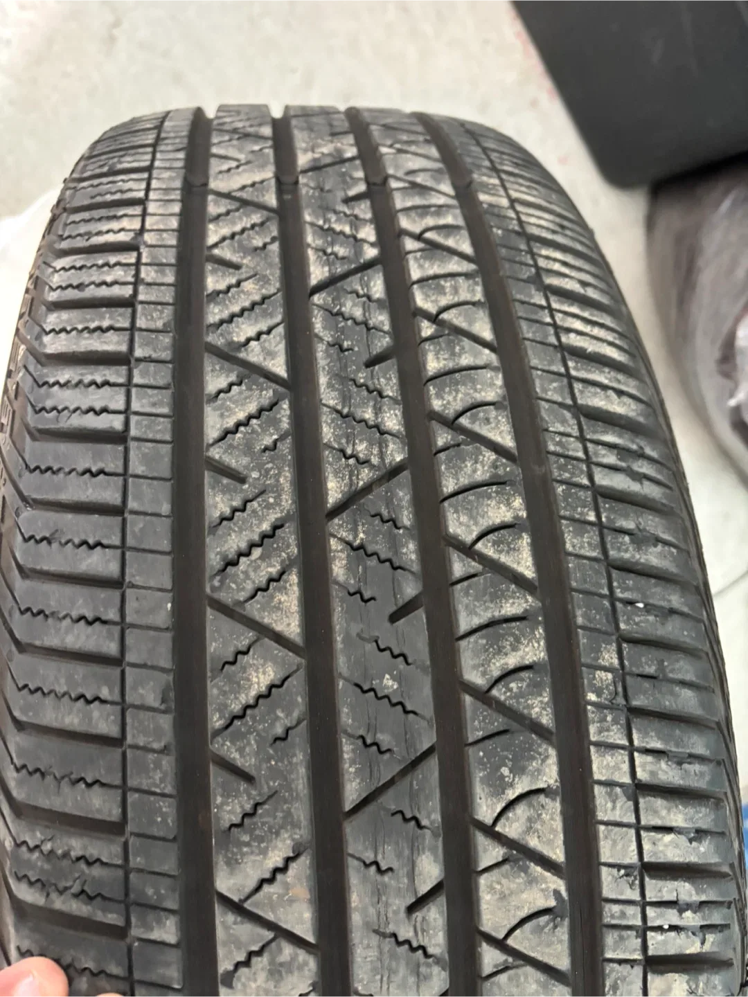 Continental Tire - 245/50R20