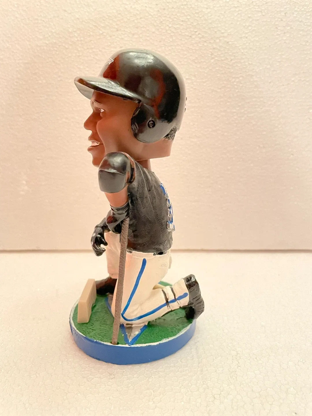 FRANK THOMAS Toronto Blue Jays OPA Rare Baseball Bobblehead image indicator(2)