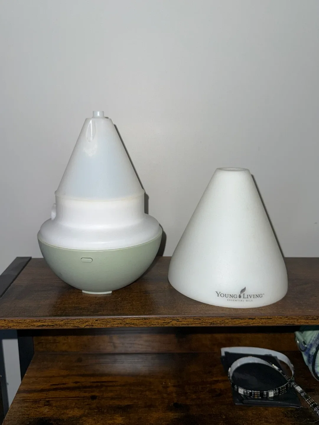 Young Living Dewdrop Diffuser image indicator(2)
