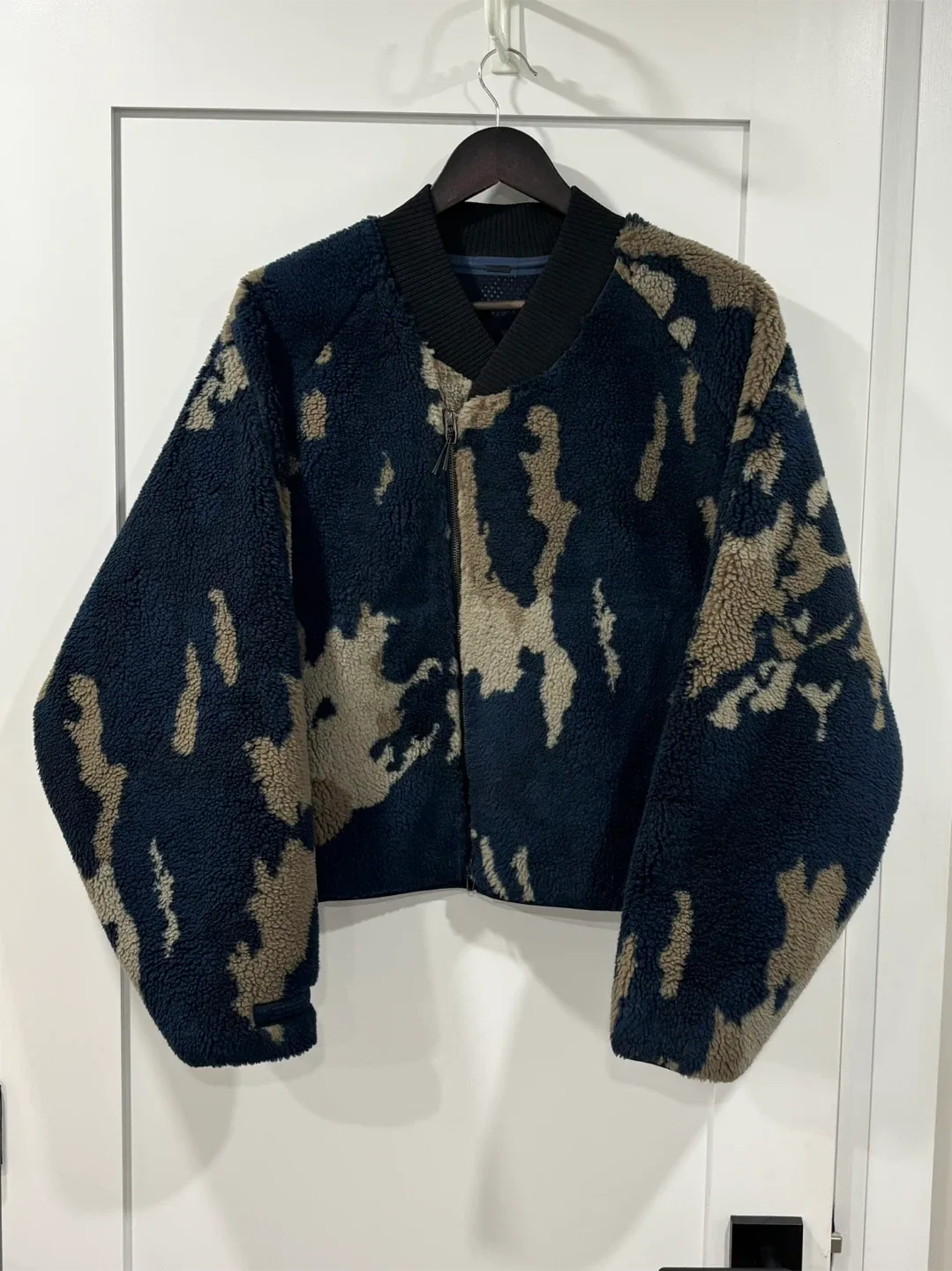 Lululemon Jacket Fleece Camo Cropped Jacket image indicator(3)