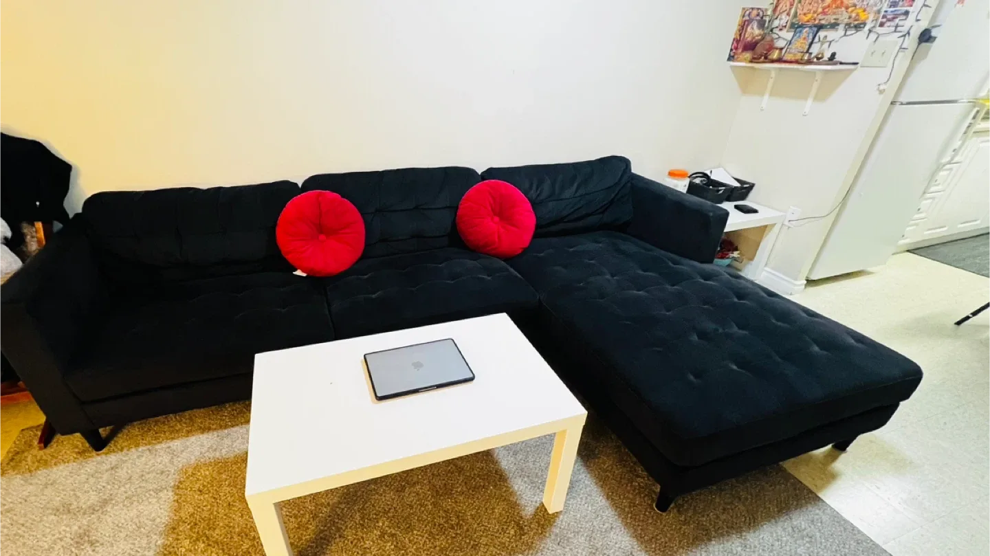 Black Sectional Sofa with Chaise Lounge