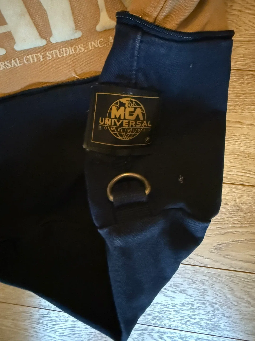 Major Payne Universal Studios collapsible Shoulder/duffle bag image indicator(2)