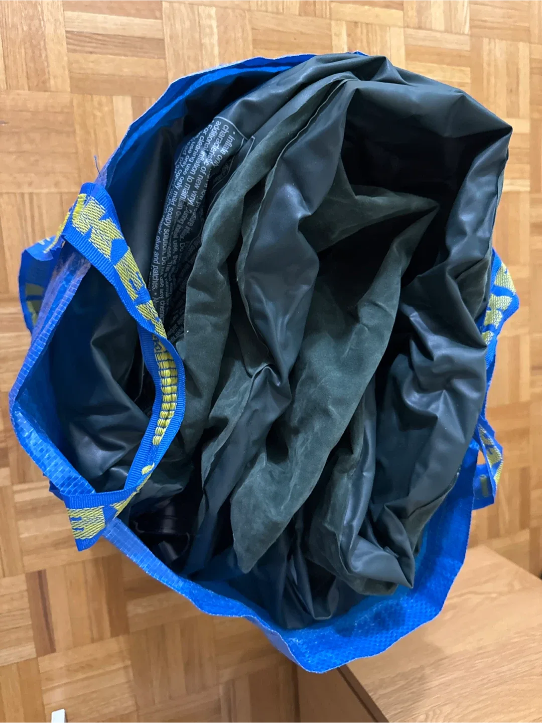 Intex Dura-Queen sizes Beam Air Mattress w/ Foot Pump image indicator(2)