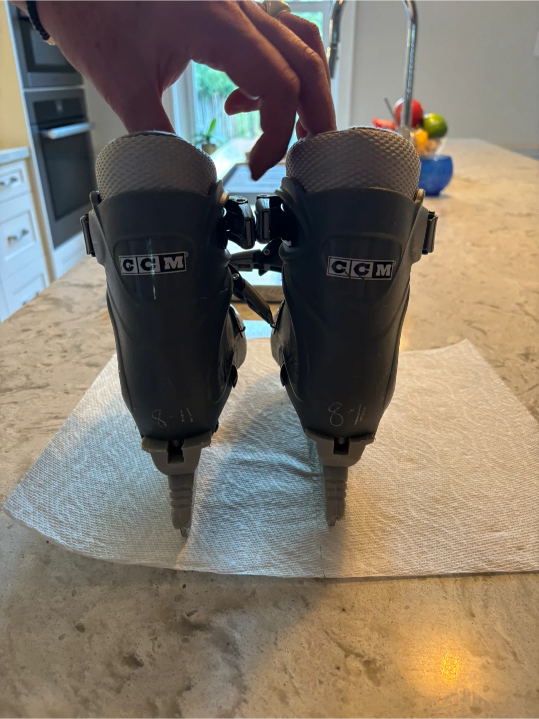 CCM Tyke Ice Skates - Size 8-11 - photo 4