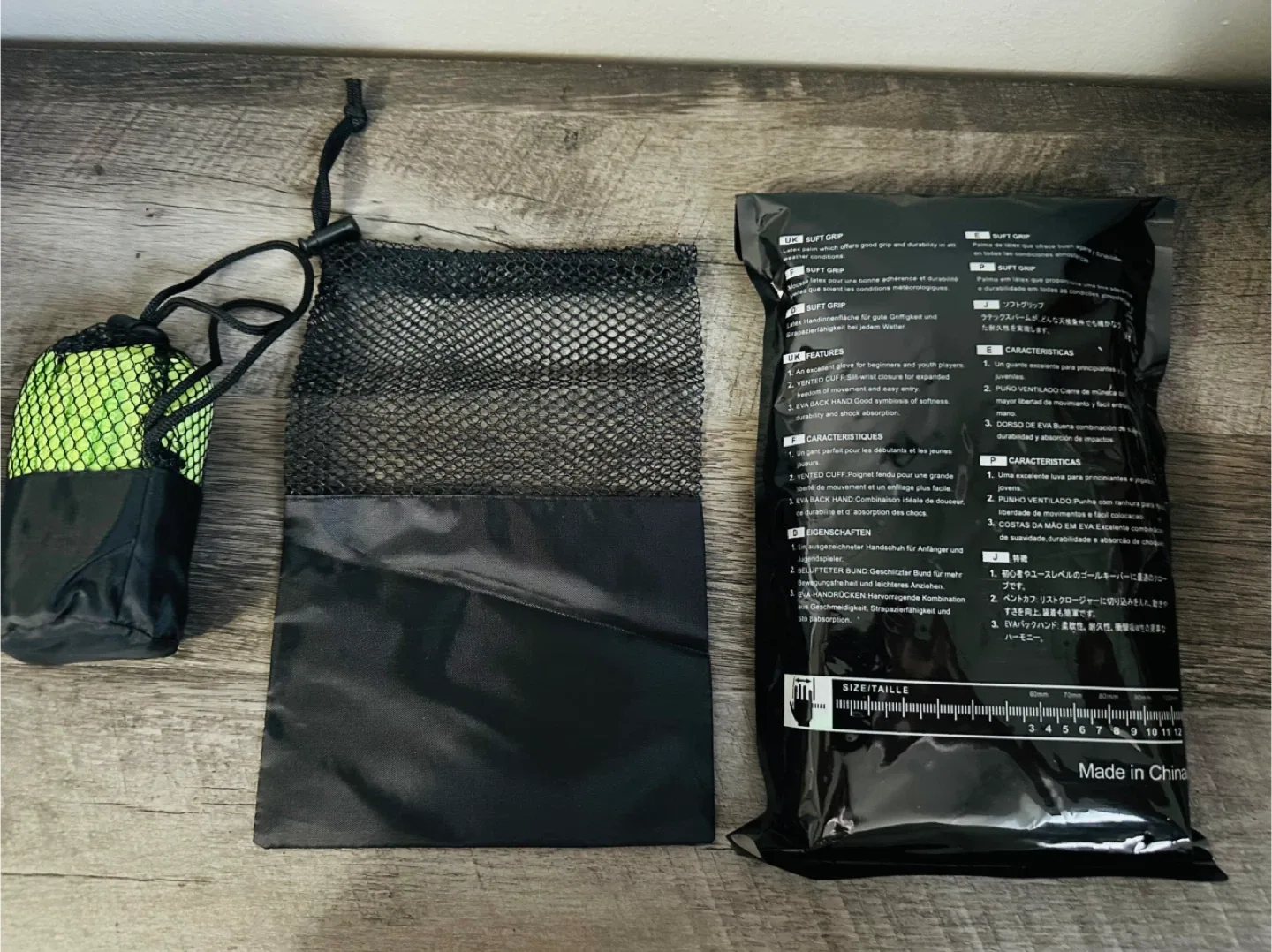 New! Vortiner Youth Soccer Goalie Gloves image indicator(2)