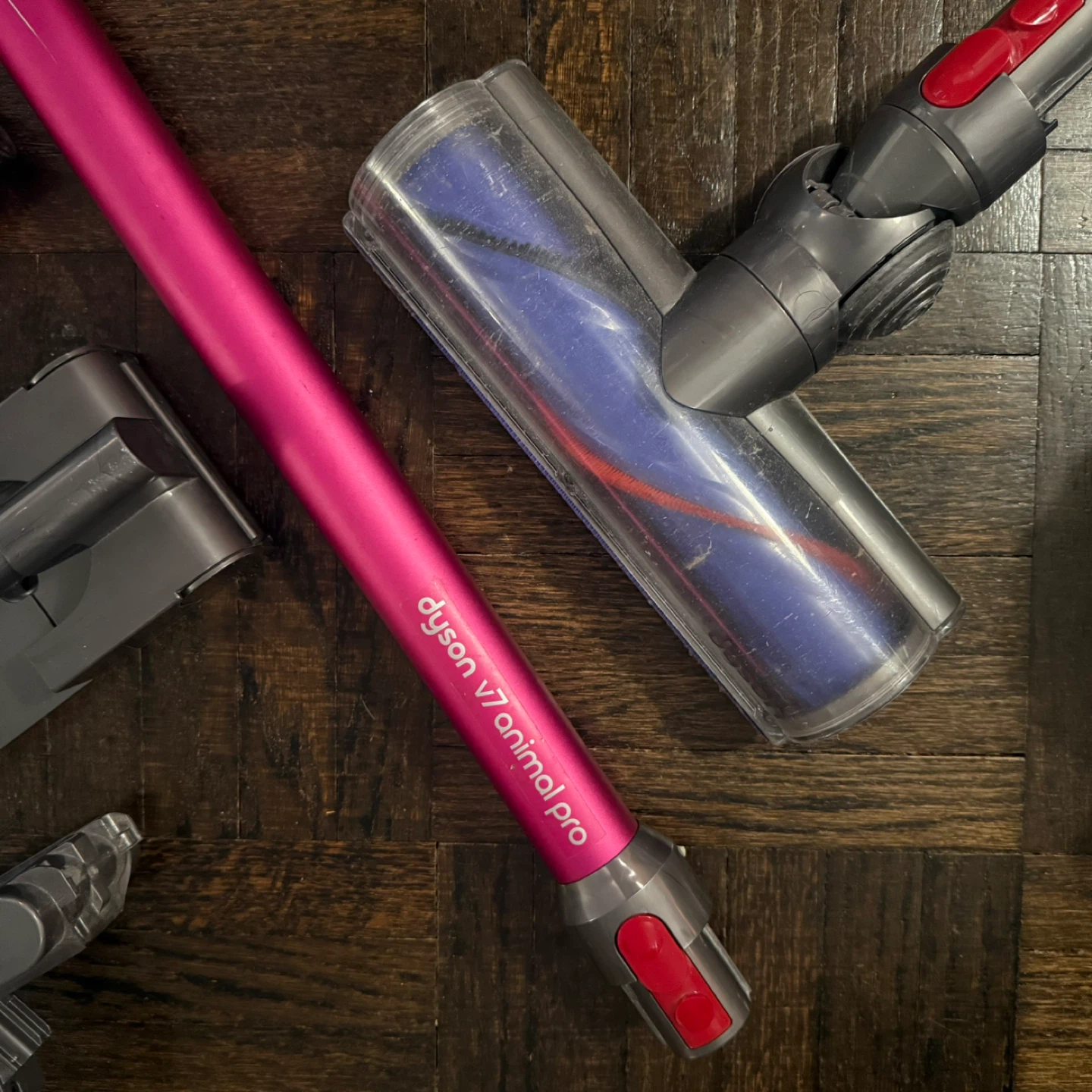 Dyson v7 Animal Pro with new battery - photo 3