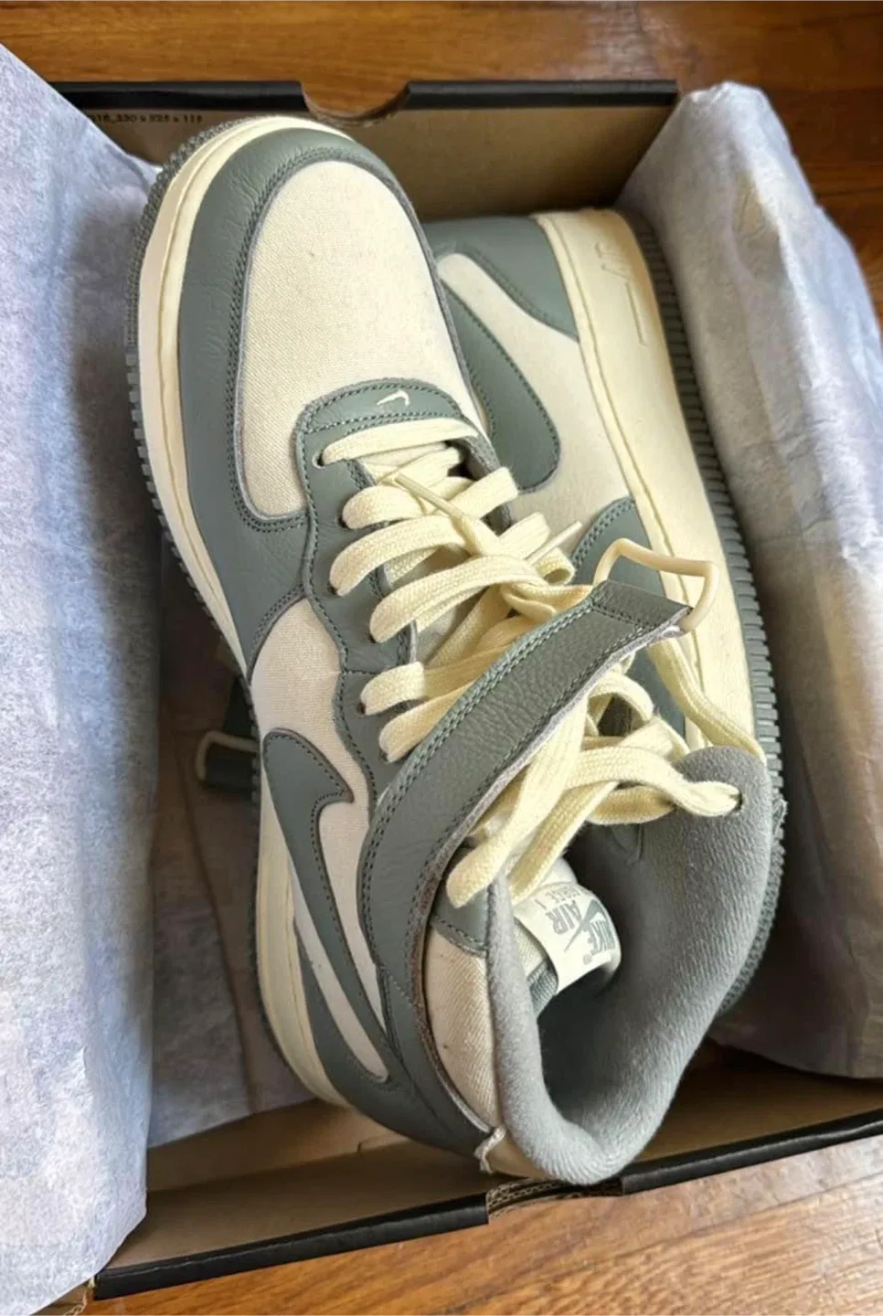 Nike Air Force 1 Mid '07 LX NBHD Size 10.5